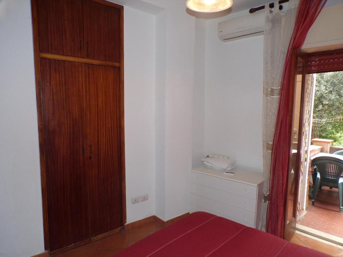 Il Porticciolo Apartment Джардини-Наксос Экстерьер фото
